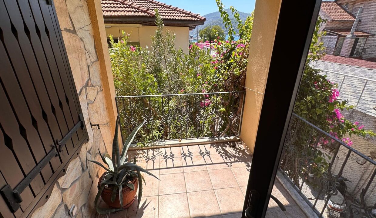 WhatsApp Image 2025-11-05 at 17.49.47 (4)