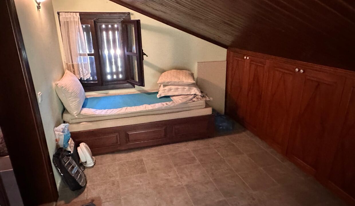 WhatsApp Image 2025-11-05 at 17.49.48 (1)