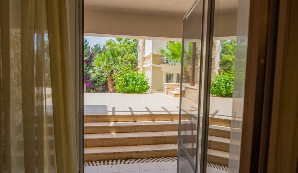 WhatsApp Image 2025-05-18 at 13.28.08 (11)